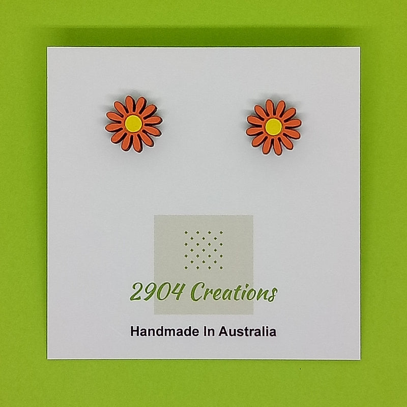 DAISY STUDS