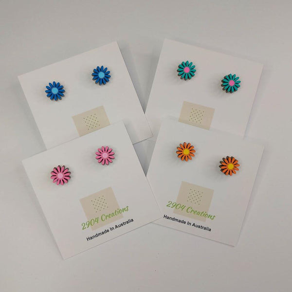 DAISY STUDS