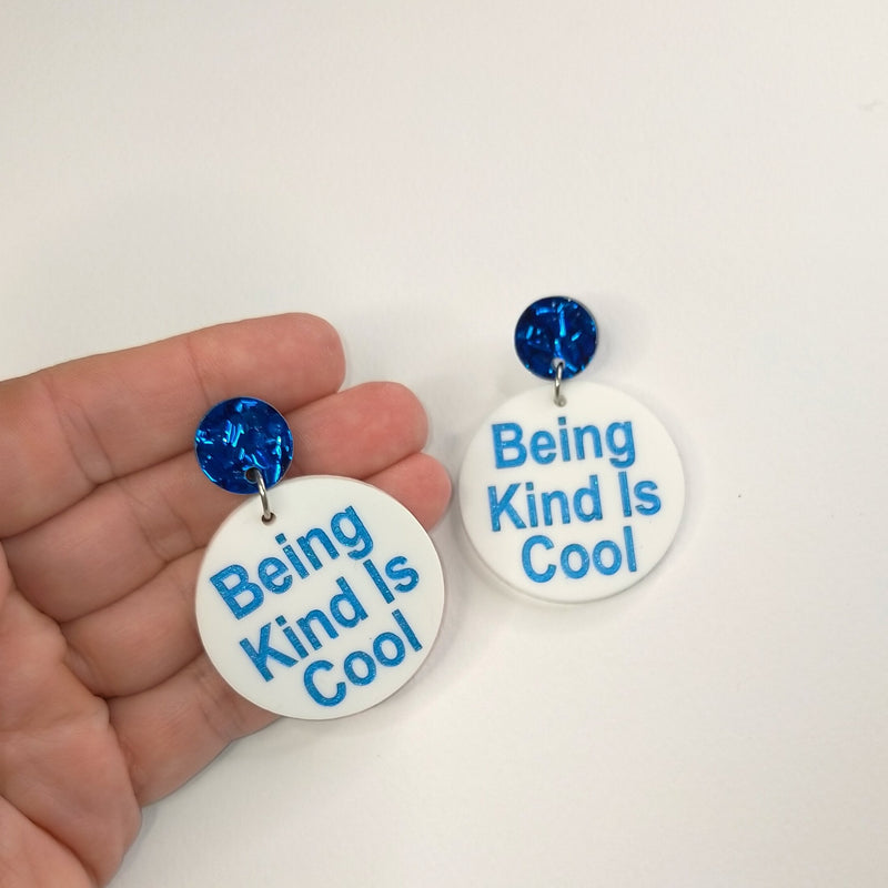 Daylight Designers/2904 - BEING KIND IS COOL