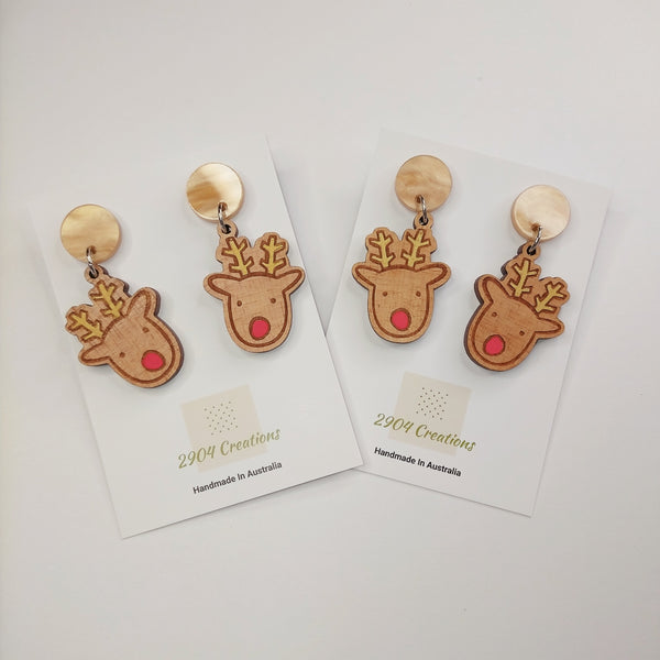 Daylight Designers/2904 - HAND PAINTED REINDEER