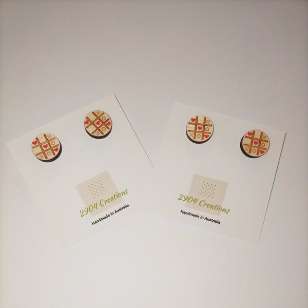 Daylight Designers/2904 - NOUGHTS & CROSSES STUDS
