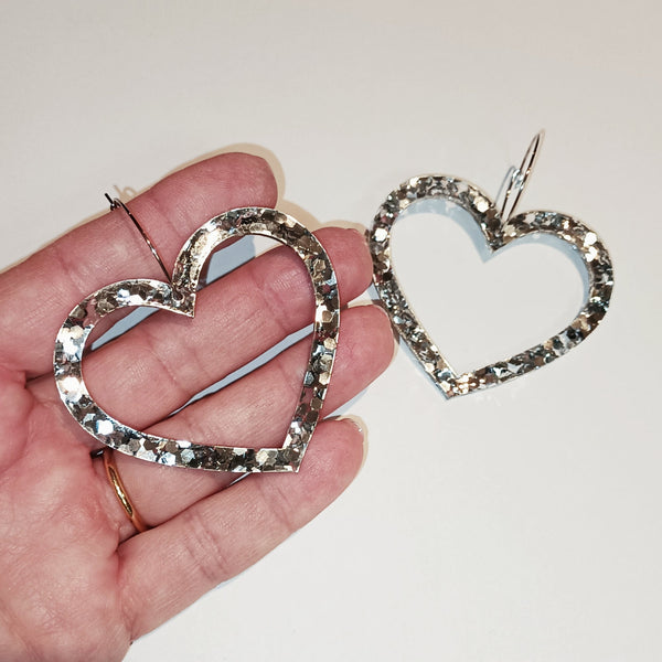 Daylight Designers/2904 - QUEEN OF HEARTS - MEGA HOOP - 8 COLOURS AVAILABLE