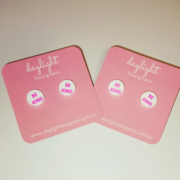 Daylight Designers/2904 - BE KIND MINI STUDS