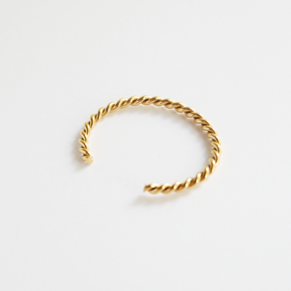 Lavinia Twist Cuff, 18k gold plated SS hypoallergenic